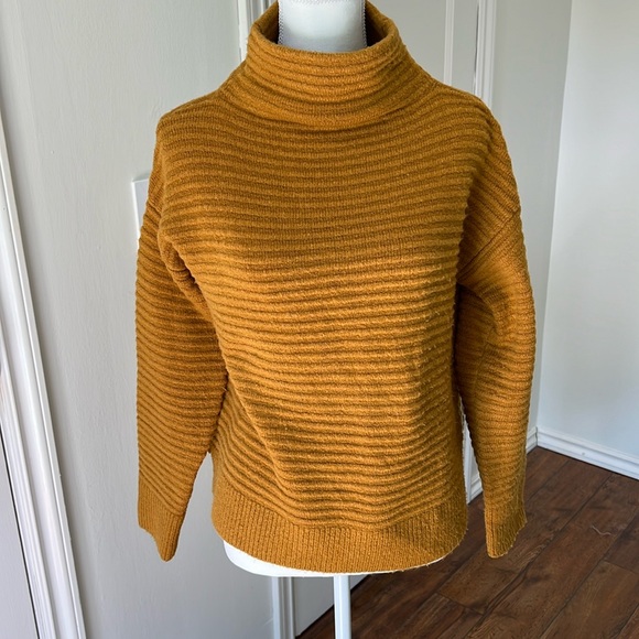 Madewell Belmont Mockneck Sweater in Coziest Yarn Size XXS - Picture 5 of 9
